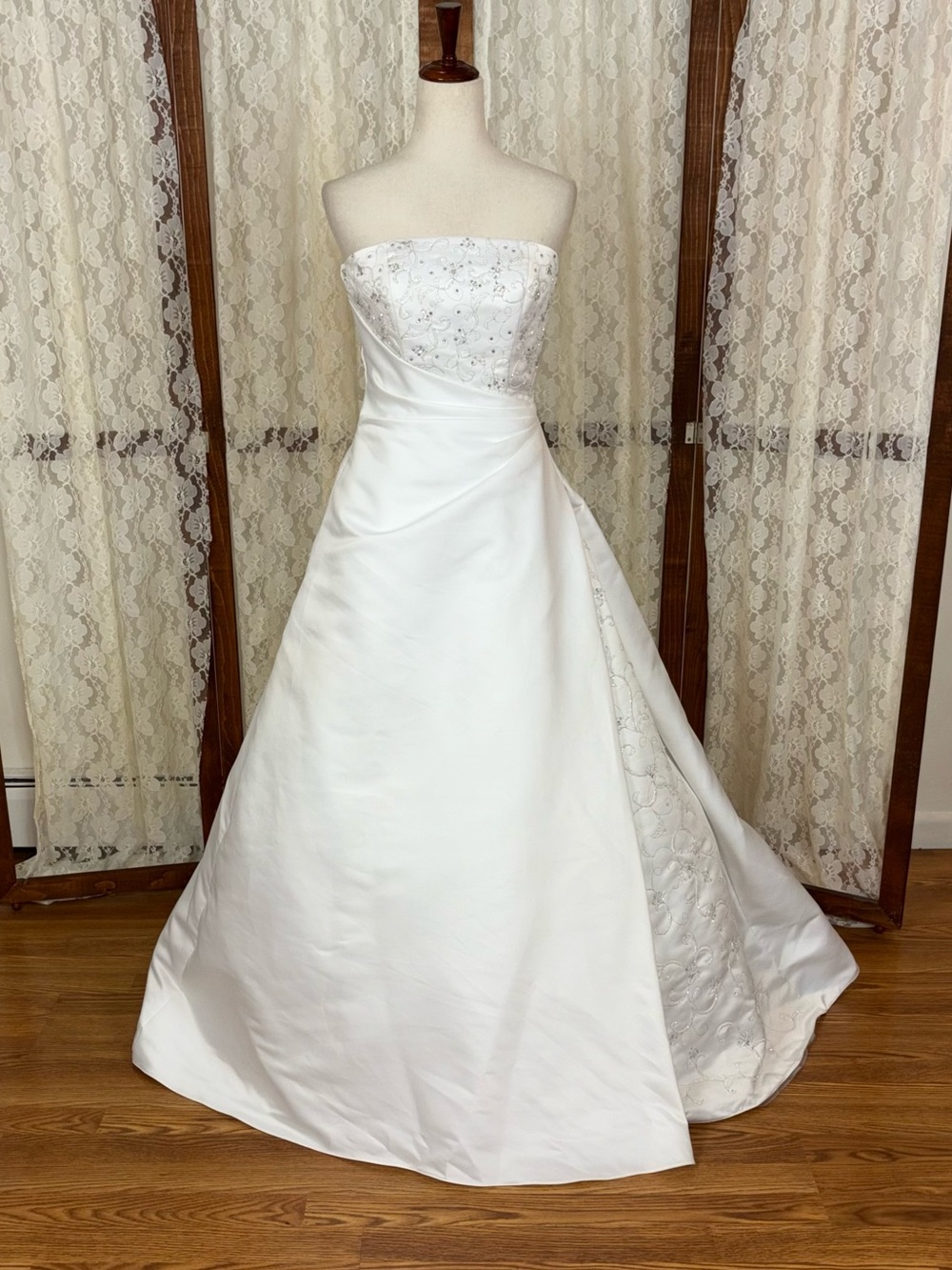 Beautiful Vintage 90s Michaelangelo Strapless Satin Wedding Gown